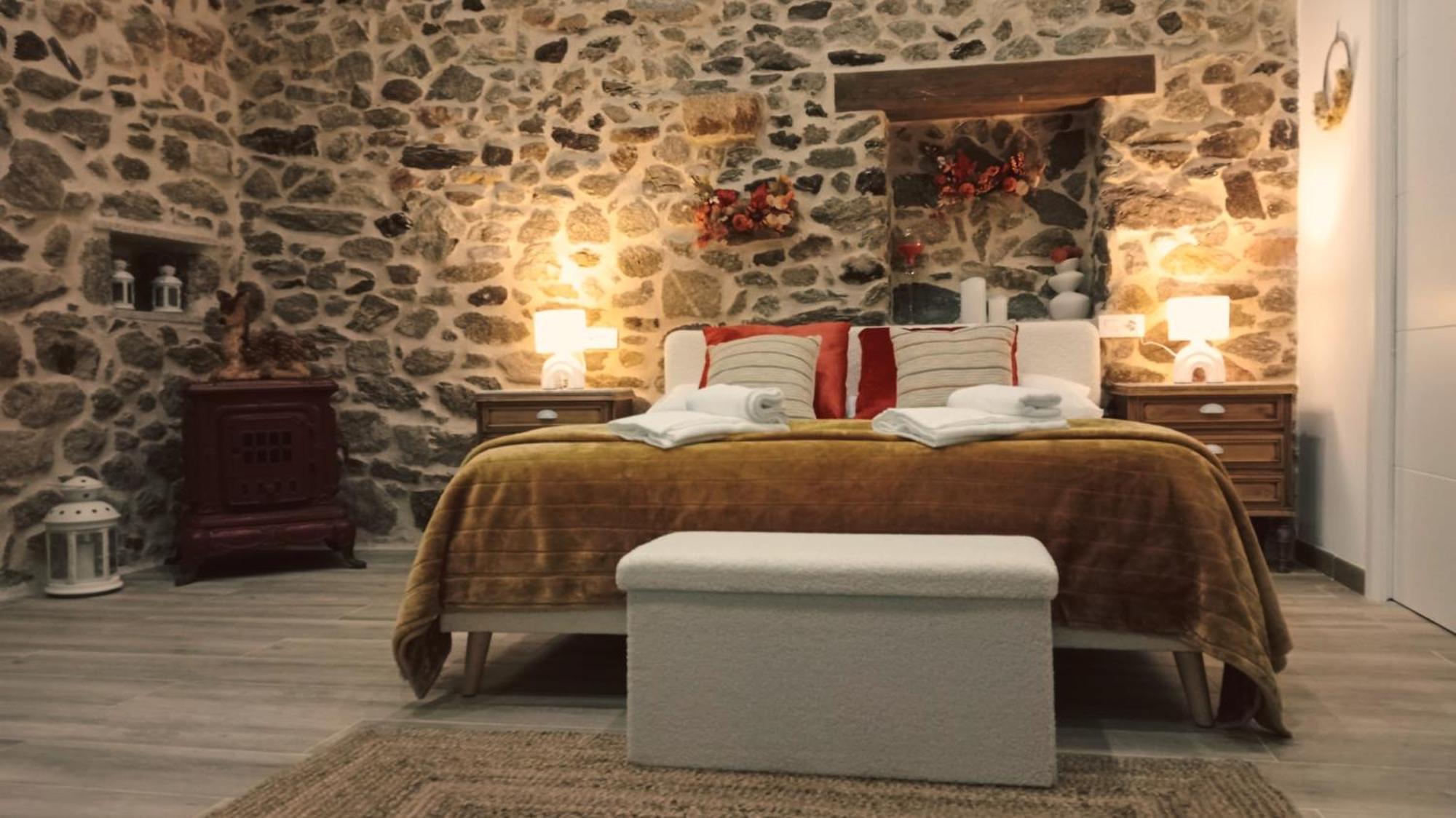 Apartamentos Muralla Sacra Sober Εξωτερικό φωτογραφία